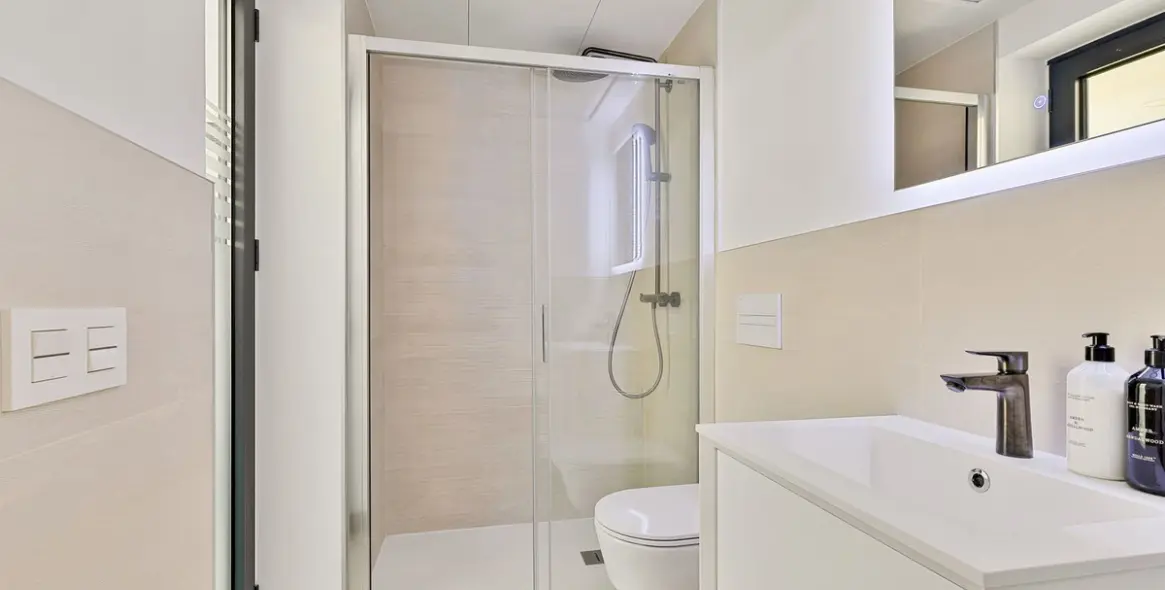 Venta de apartamento en planta media en Fuengirola 8