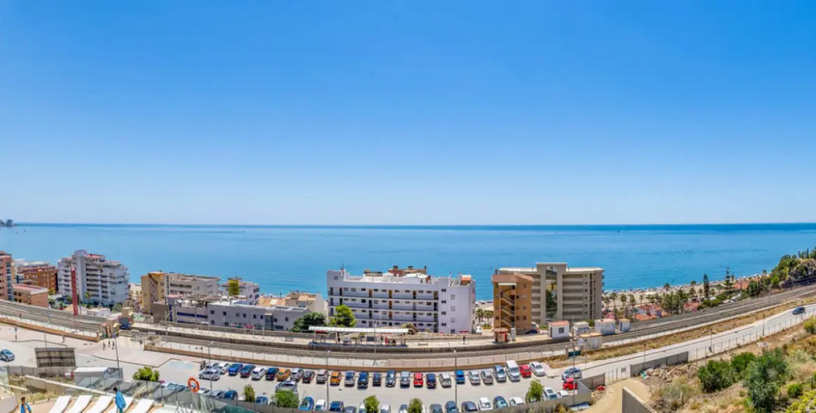 Venta de apartamento en planta media en Fuengirola 17