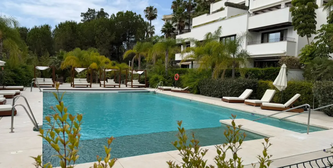 Long-term rent of ground floor apartment in The Golden Mile 16