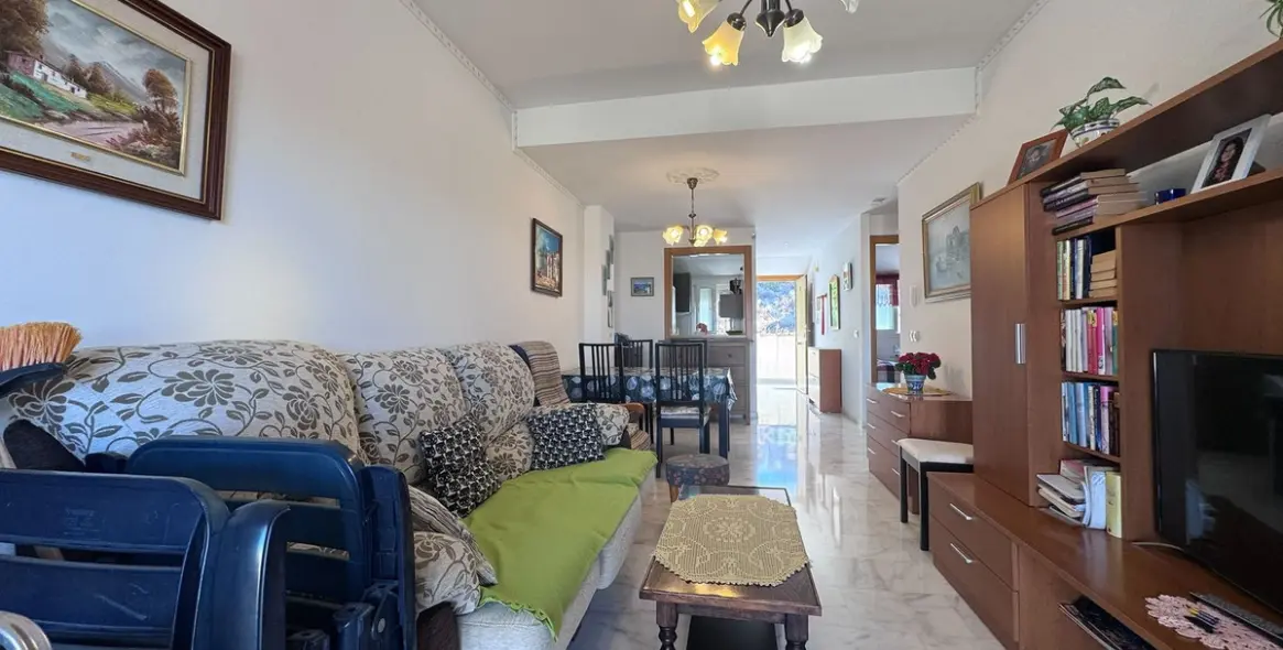 Sale of penthouse in Los Pacos 12