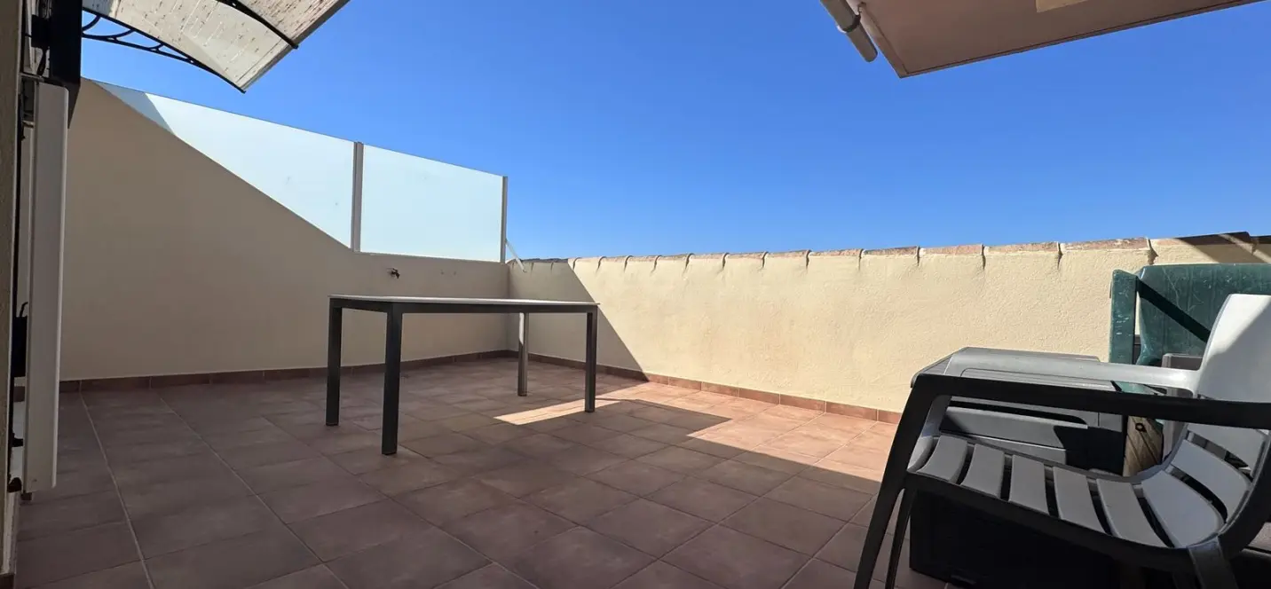 Sale of penthouse in Los Pacos 1