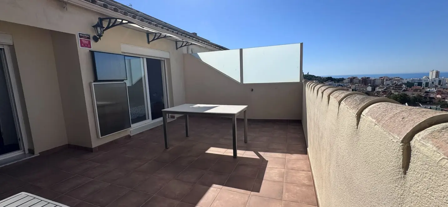 Sale of penthouse in Los Pacos 2