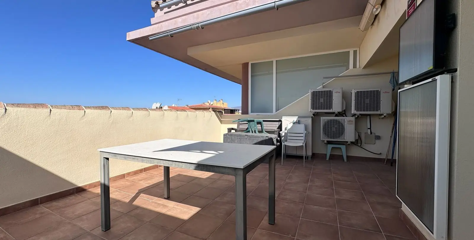 Sale of penthouse in Los Pacos 4