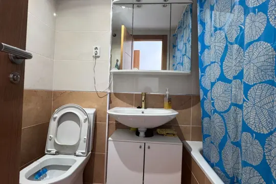 Image 20 thumb