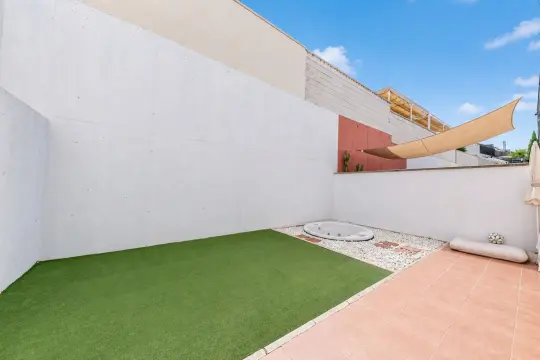 Image 6 thumb
