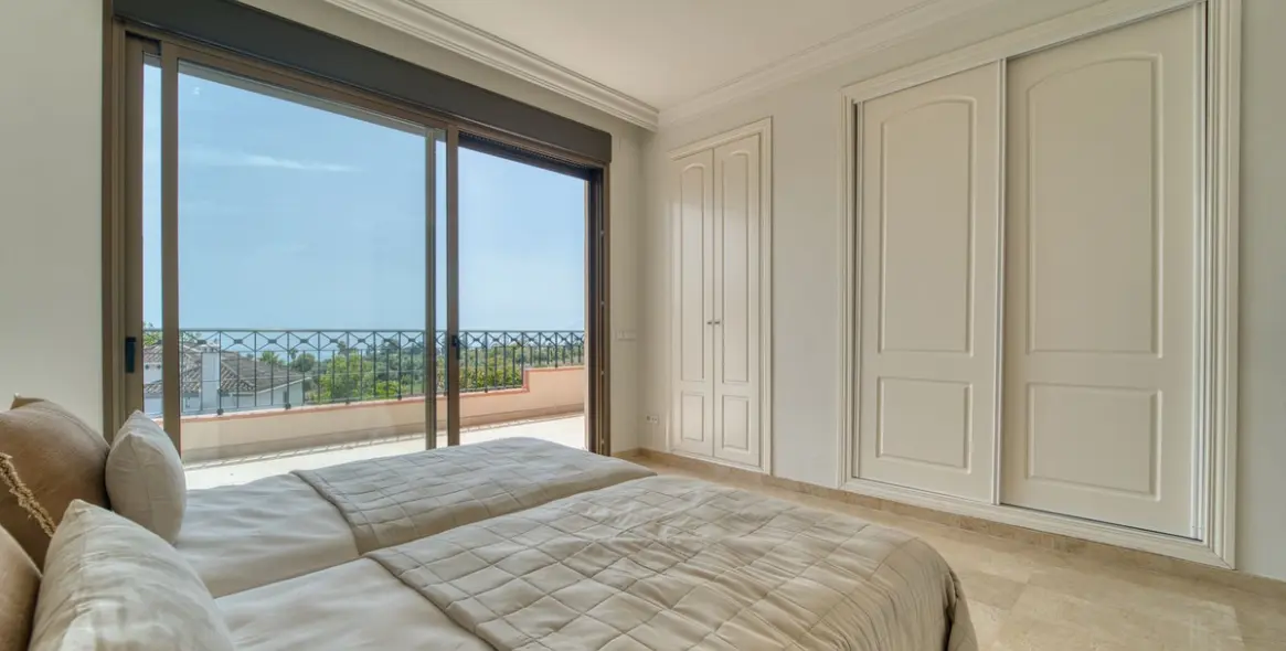 Long-term rent of penthouse in Marbella 20