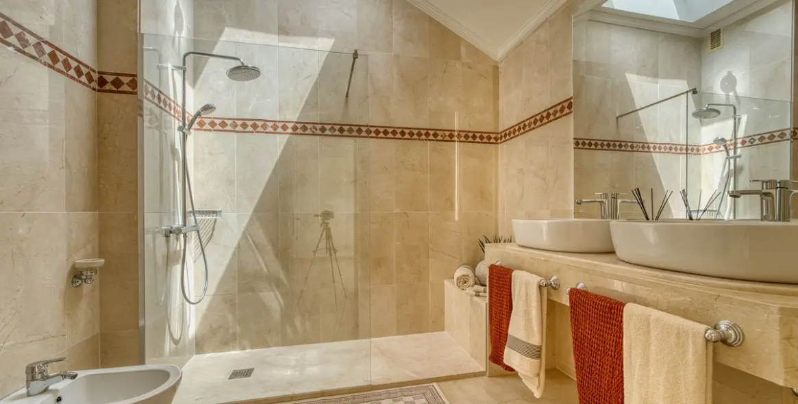 Long-term rent of penthouse in Marbella 29