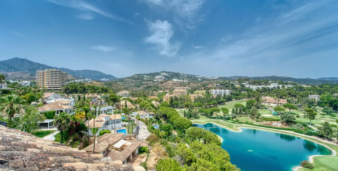 Long-term rent of penthouse in Marbella 37