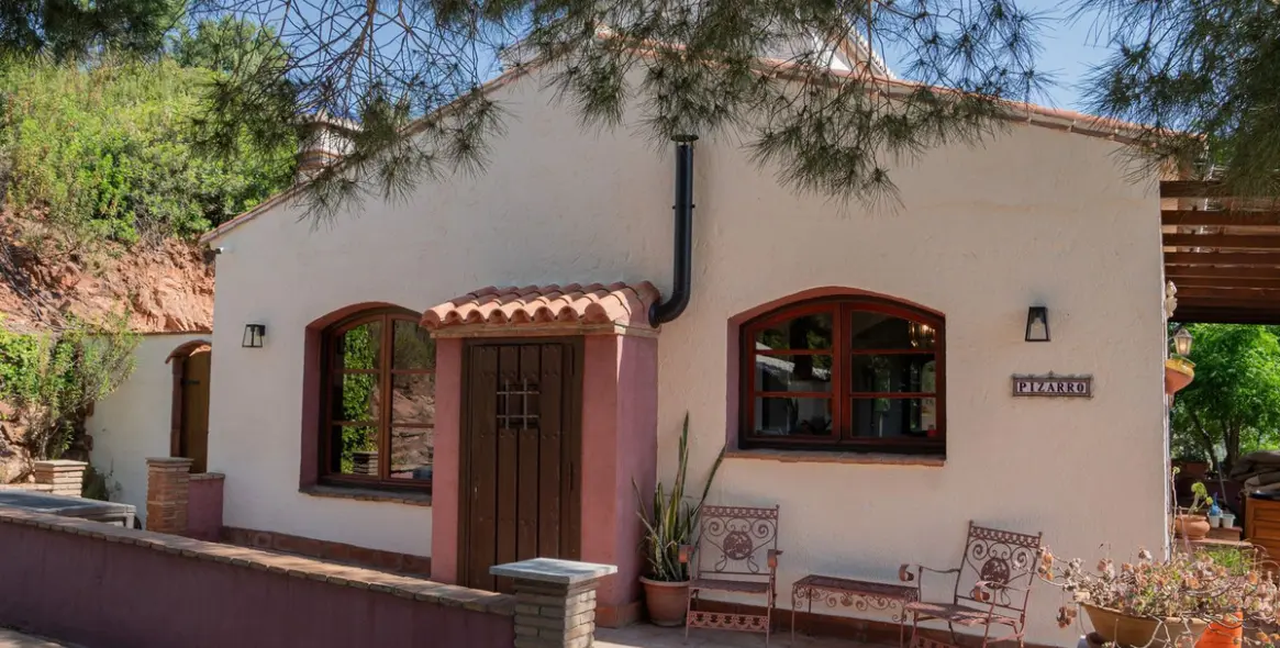 Venta de finca - cortijo en Almogía 3