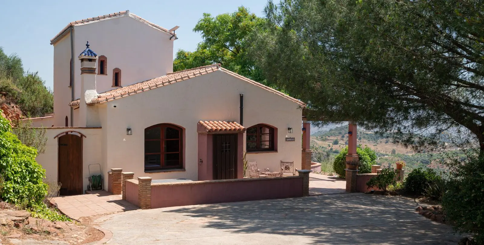 Sale of finca - cortijo in Almogía 1