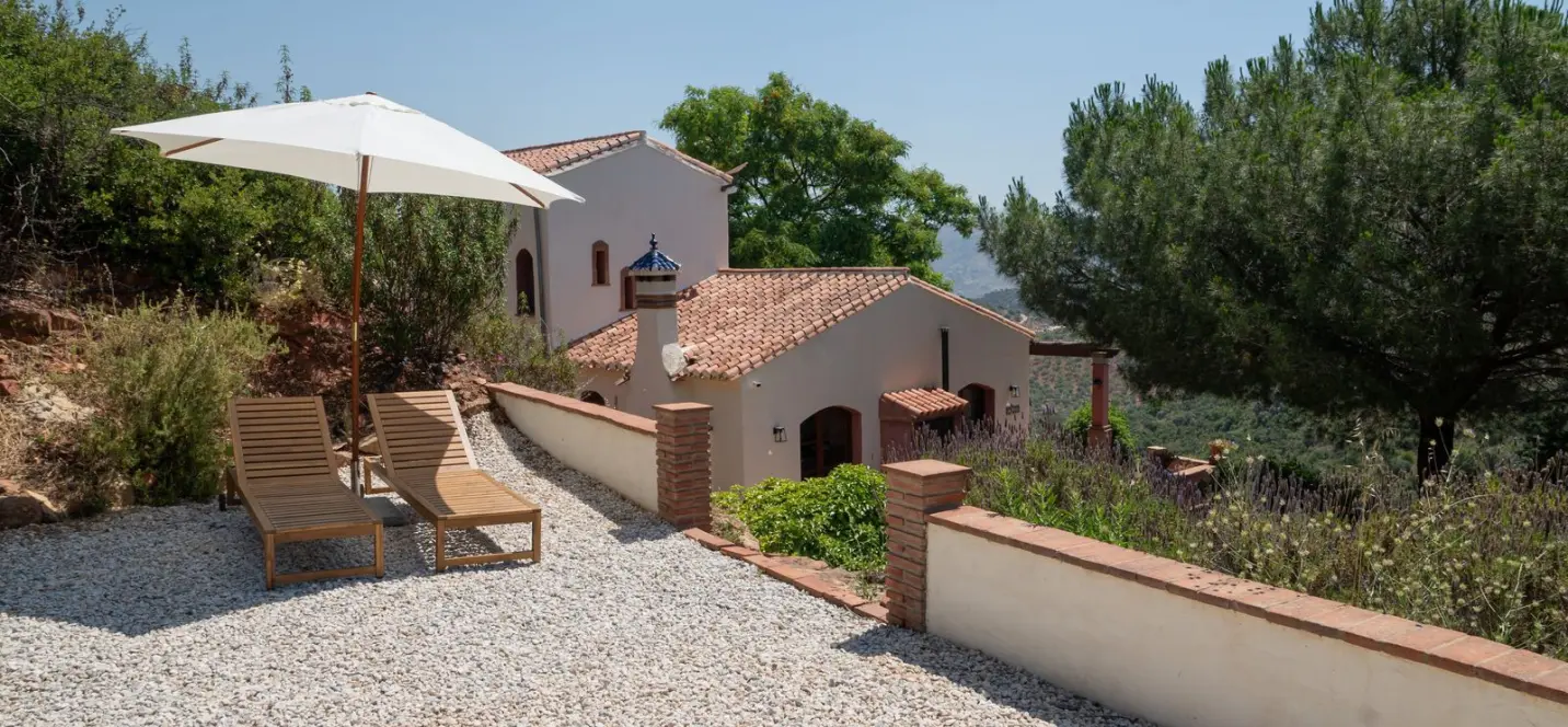 Sale of finca - cortijo in Almogía 2