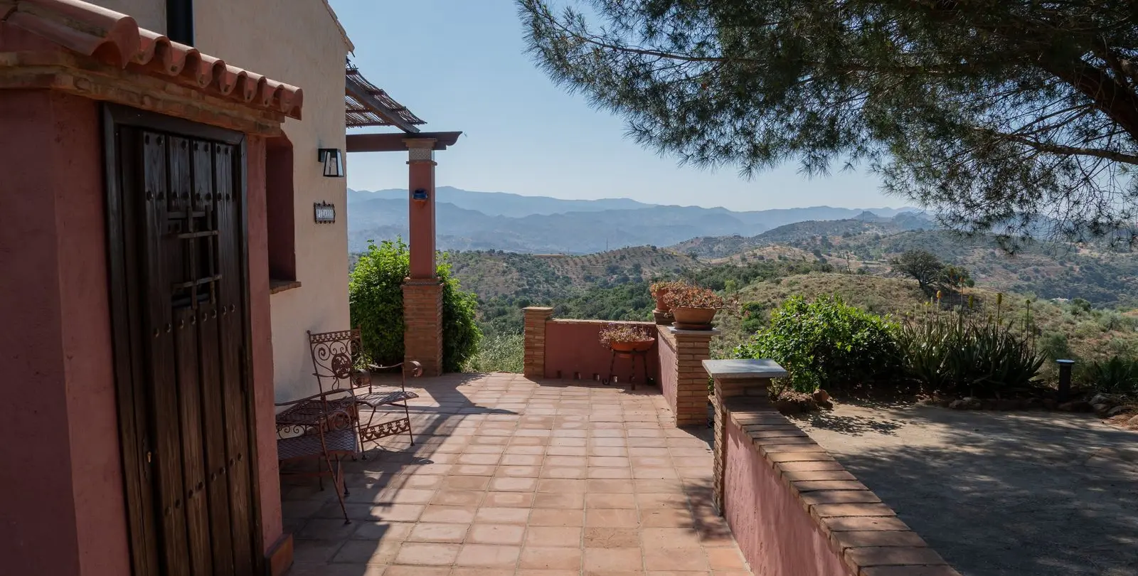 Sale of finca - cortijo in Almogía 12