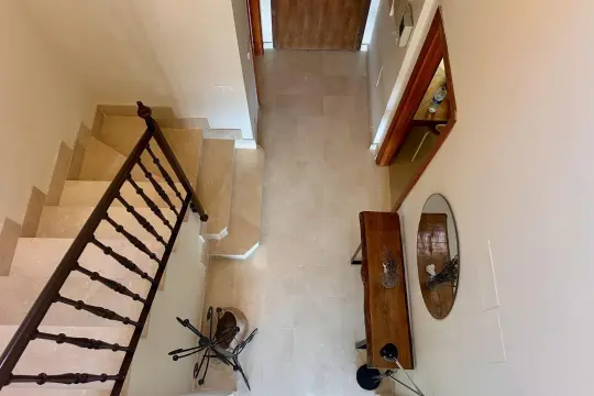 Image 4 thumb