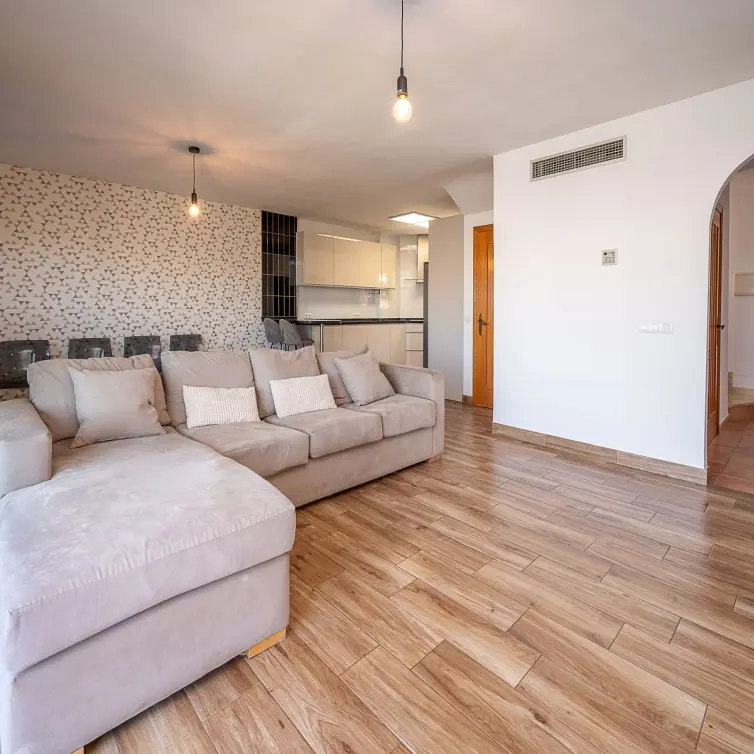 Sale of detached villa in Riviera del Sol