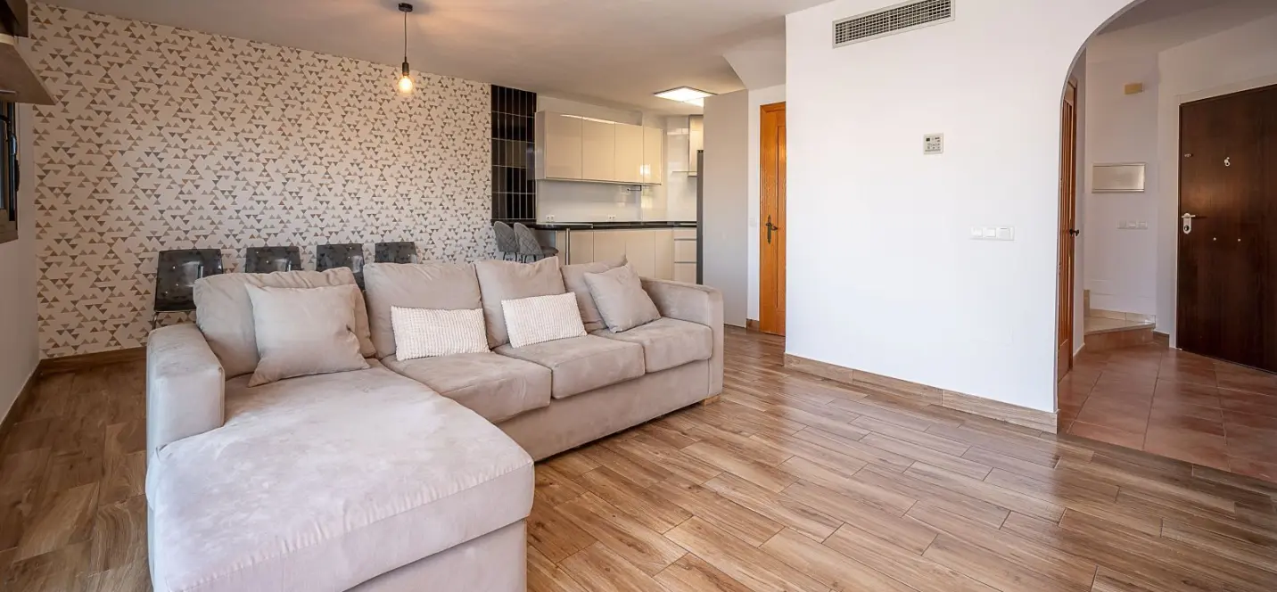 Sale of detached villa in Riviera del Sol 4