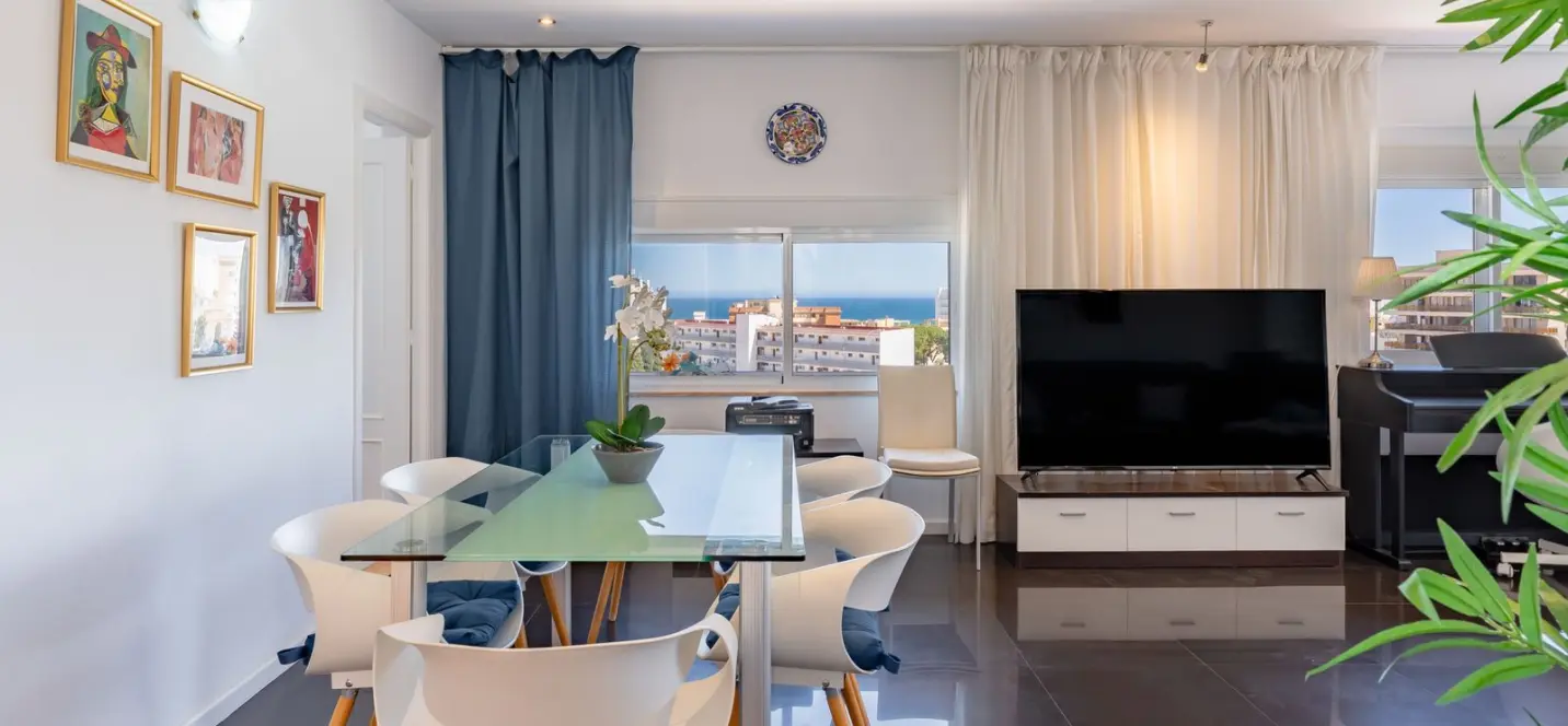 Sale of penthouse in La Carihuela 1