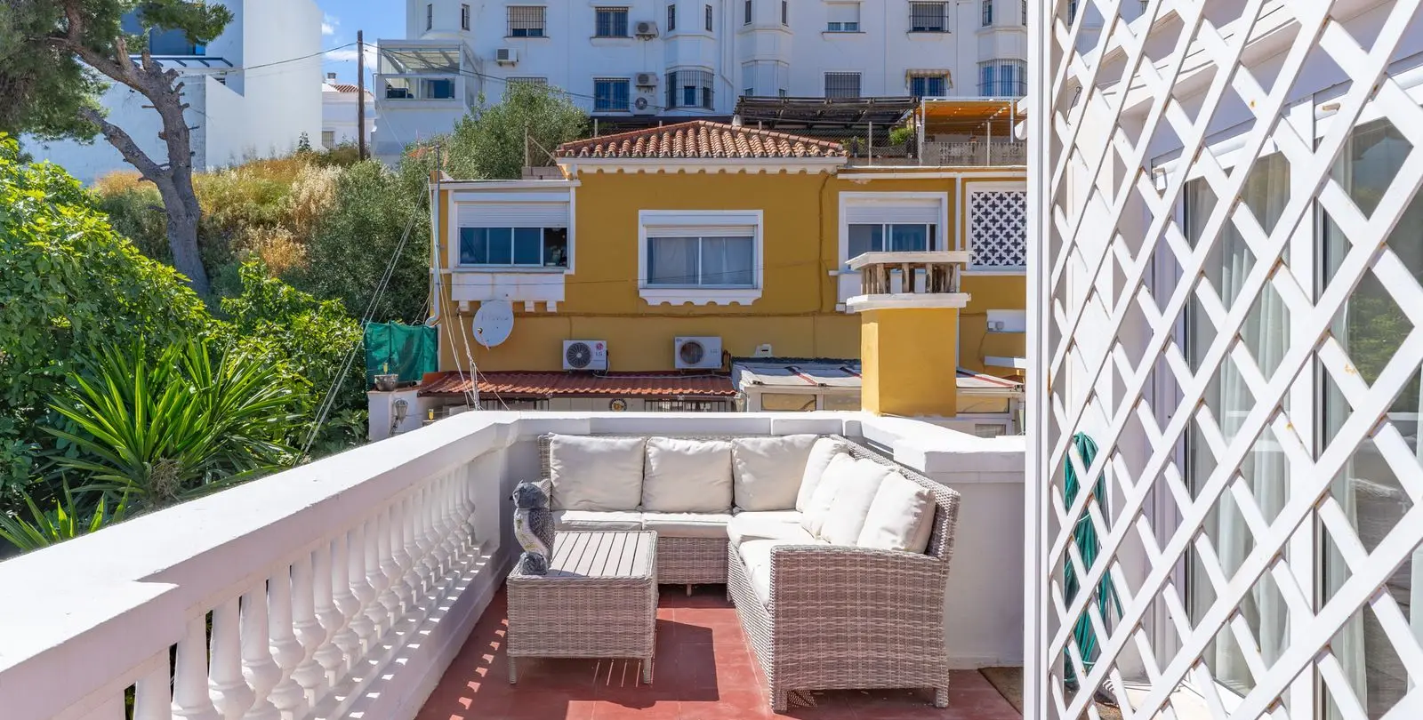 Sale of penthouse in La Carihuela 20