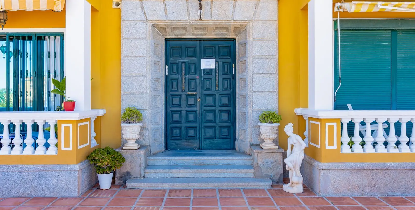 Sale of penthouse in La Carihuela 21