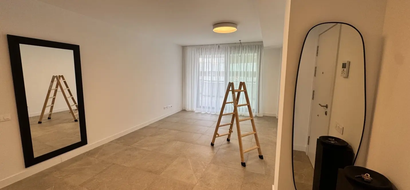Sale of ground floor apartment in Estepona 1