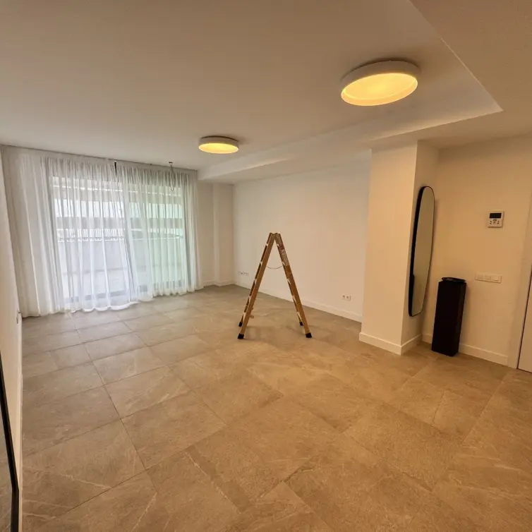 Sale of ground floor apartment in Estepona