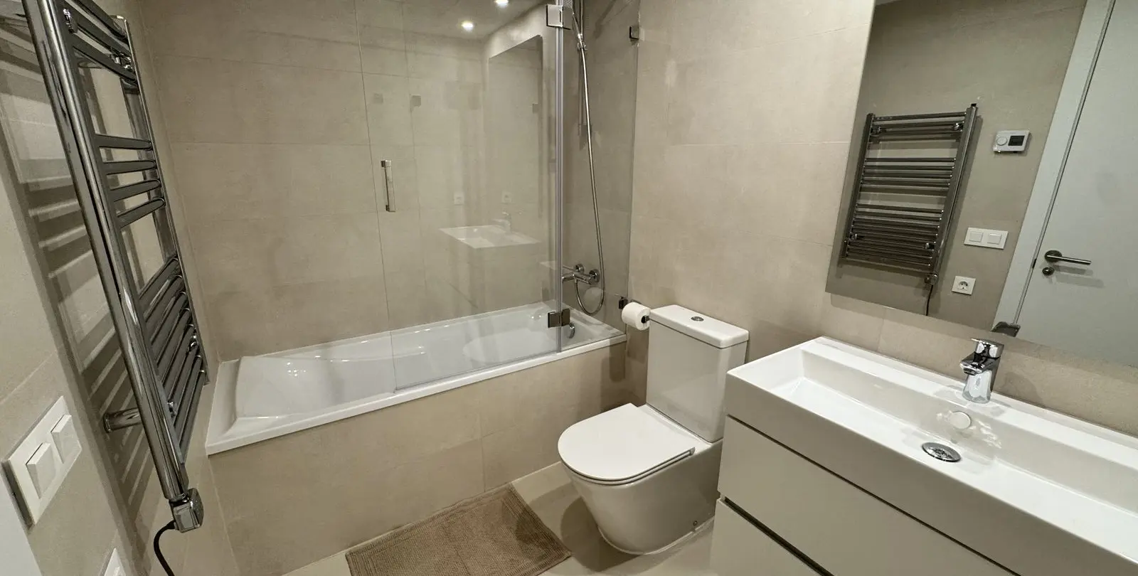 Sale of ground floor apartment in Estepona 9