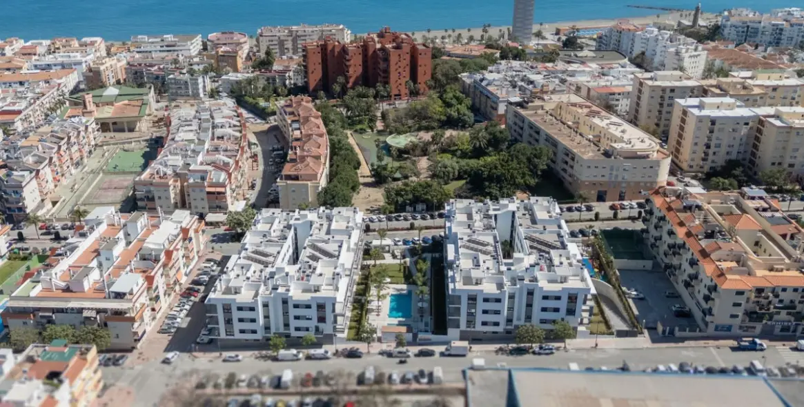 Продажа апартаментов на среднем этаже в Estepona 15