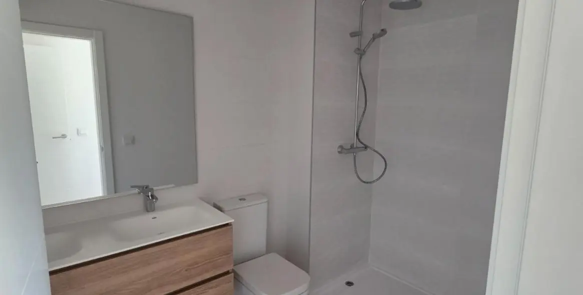 Продажа апартаментов на среднем этаже в Estepona 22