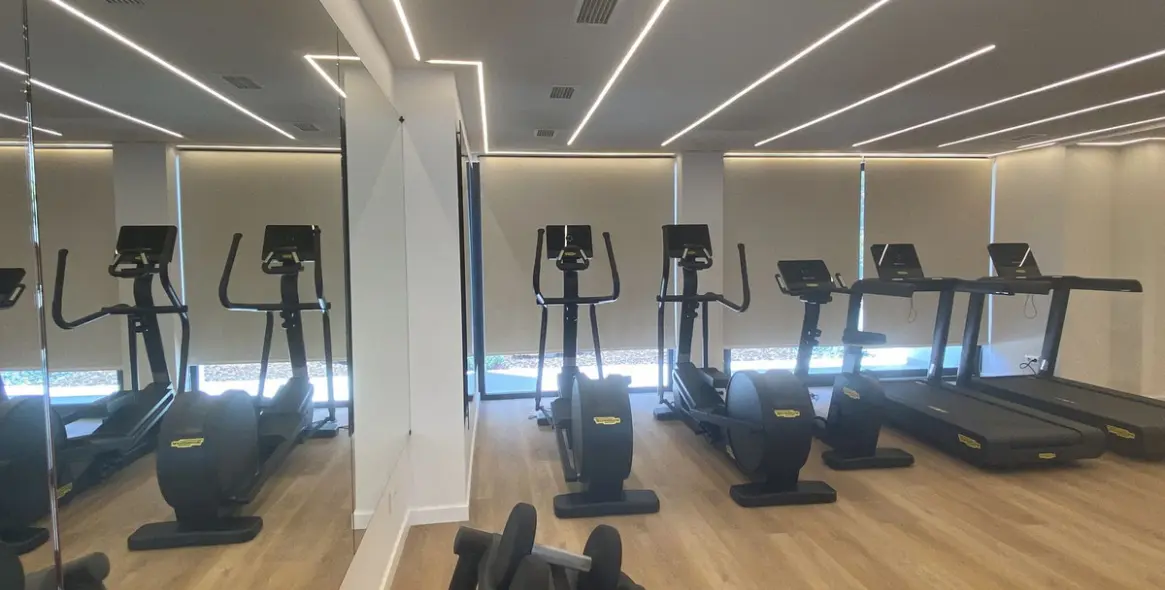 Продажа апартаментов на среднем этаже в Estepona 27