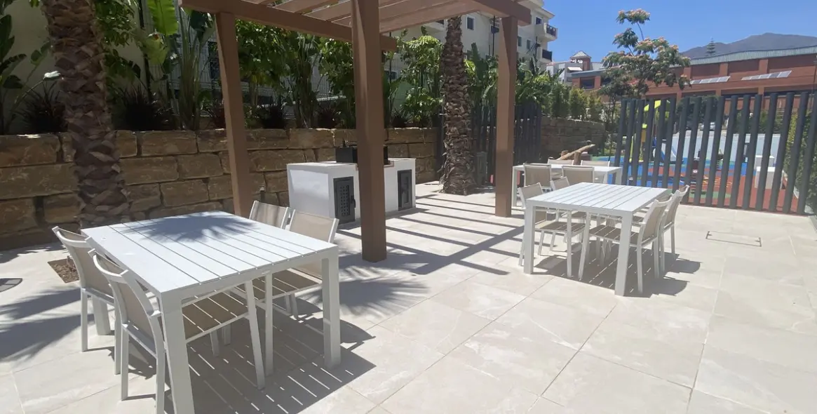 Продажа апартаментов на среднем этаже в Estepona 34