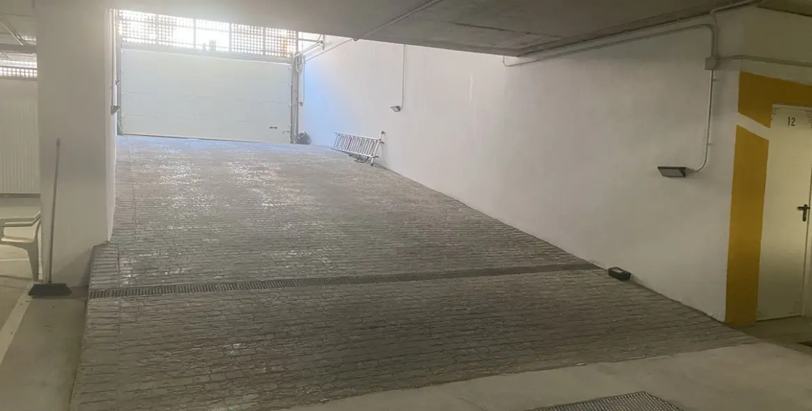 Продажа апартаментов на среднем этаже в Estepona 39