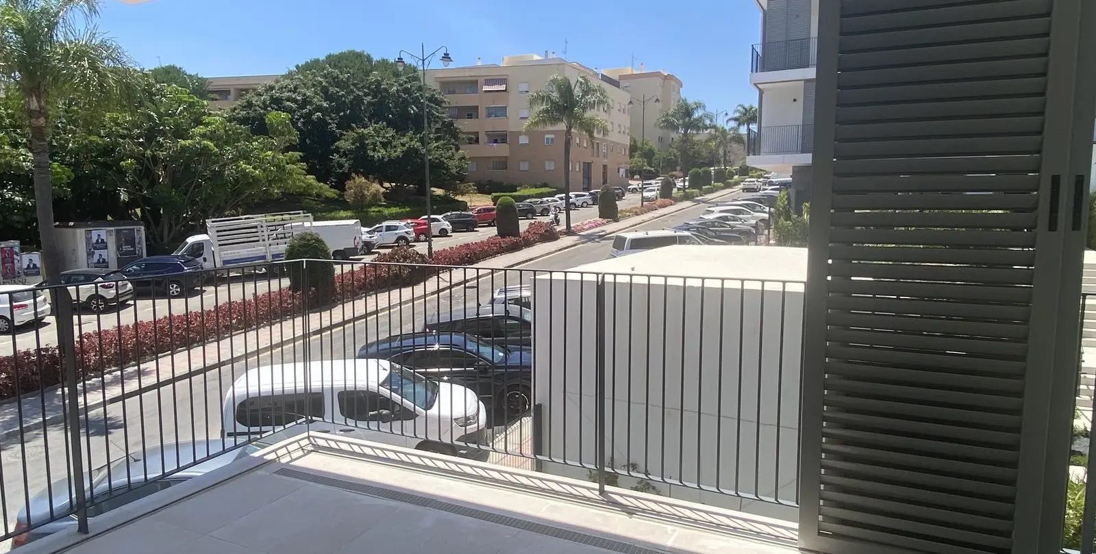 Продажа апартаментов на среднем этаже в Estepona 9