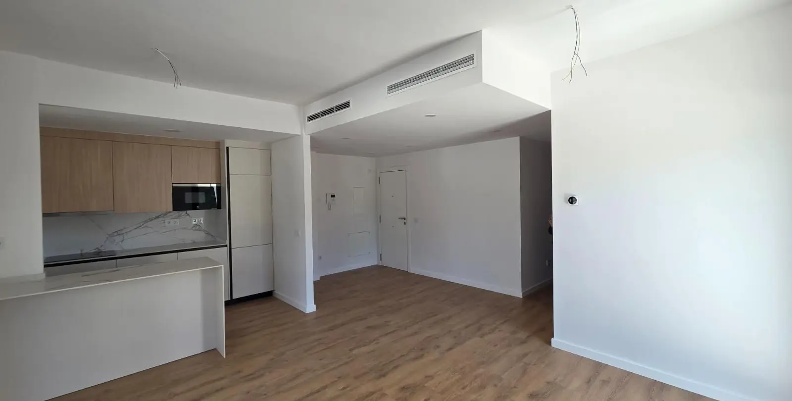 Продажа апартаментов на среднем этаже в Estepona 12