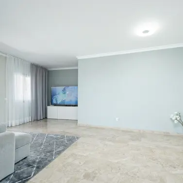 Продажа апартаментов на среднем этаже в San Pedro de Alcántara