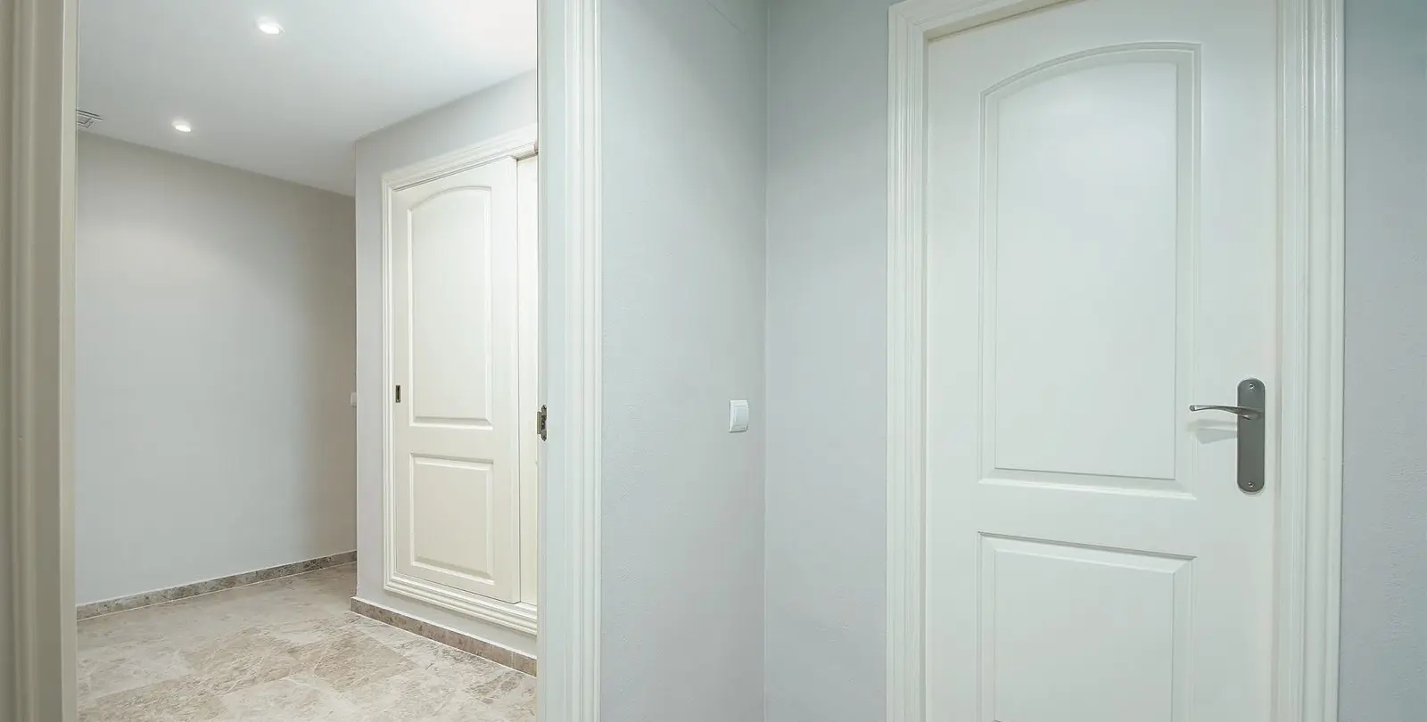 Sale of middle floor apartment in San Pedro de Alcántara 16