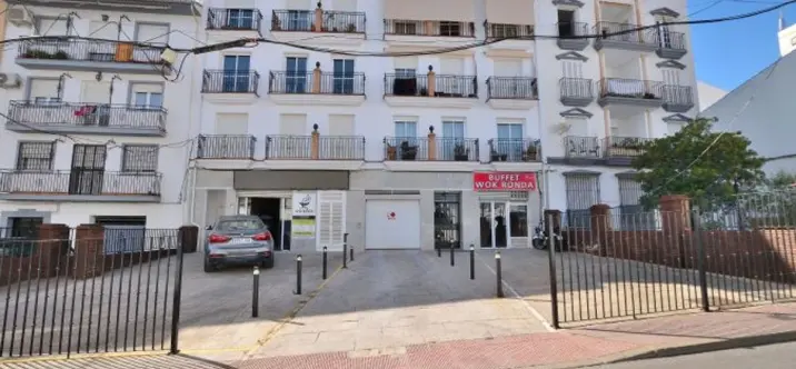 Sale of commercial premises in Ronda 1