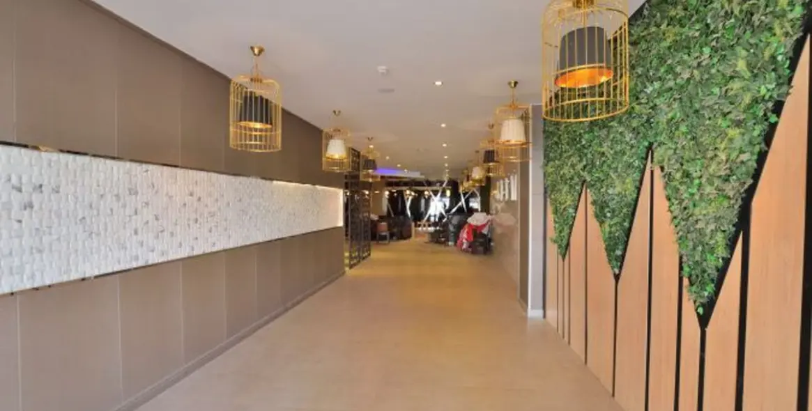 Venta de local comercial en Ronda 4