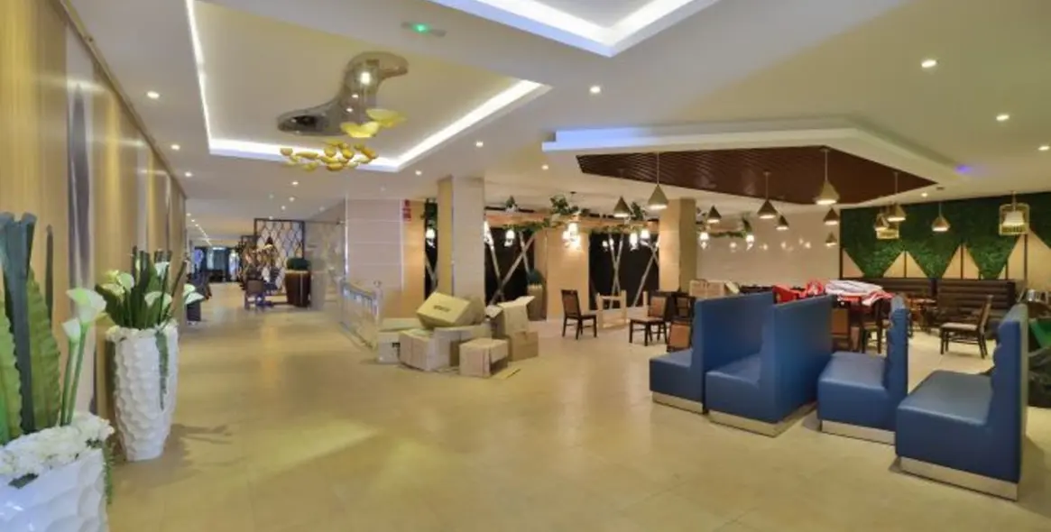 Venta de local comercial en Ronda 6