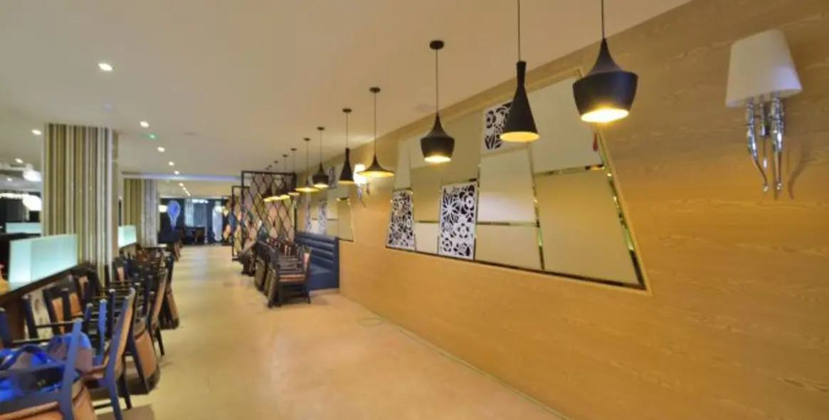 Venta de local comercial en Ronda 10