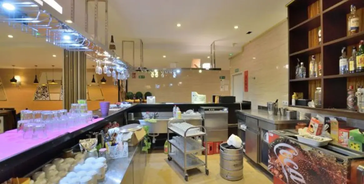Venta de local comercial en Ronda 13
