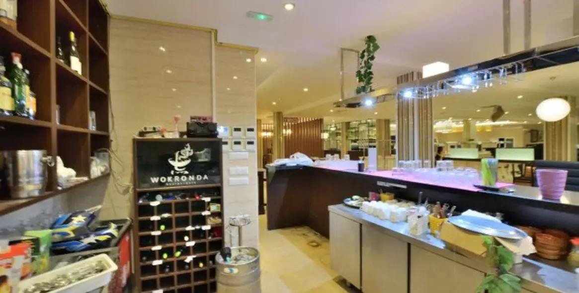 Venta de local comercial en Ronda 14