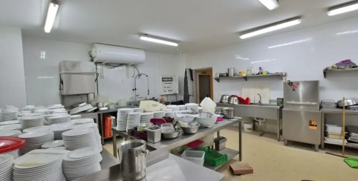 Venta de local comercial en Ronda 31