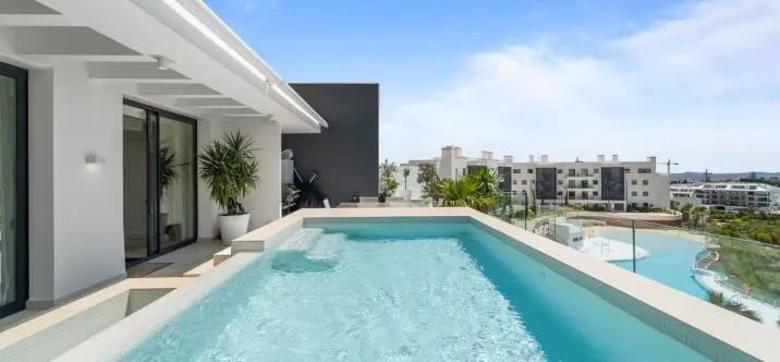 Sale of penthouse in Fuengirola 1