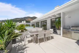 Image 4 thumb