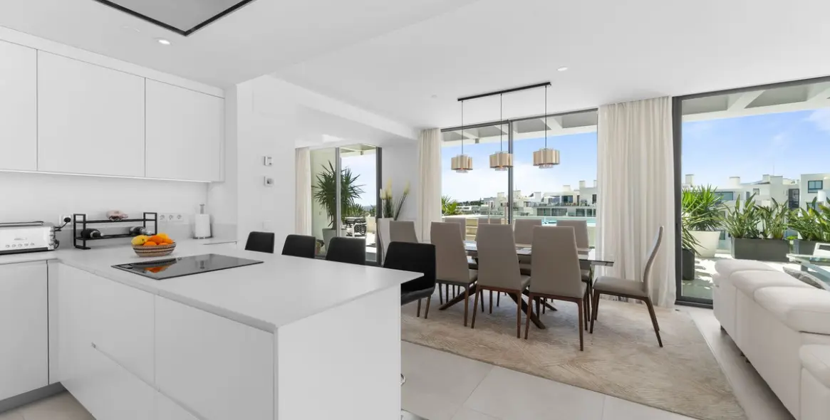 Sale of penthouse in Fuengirola 8