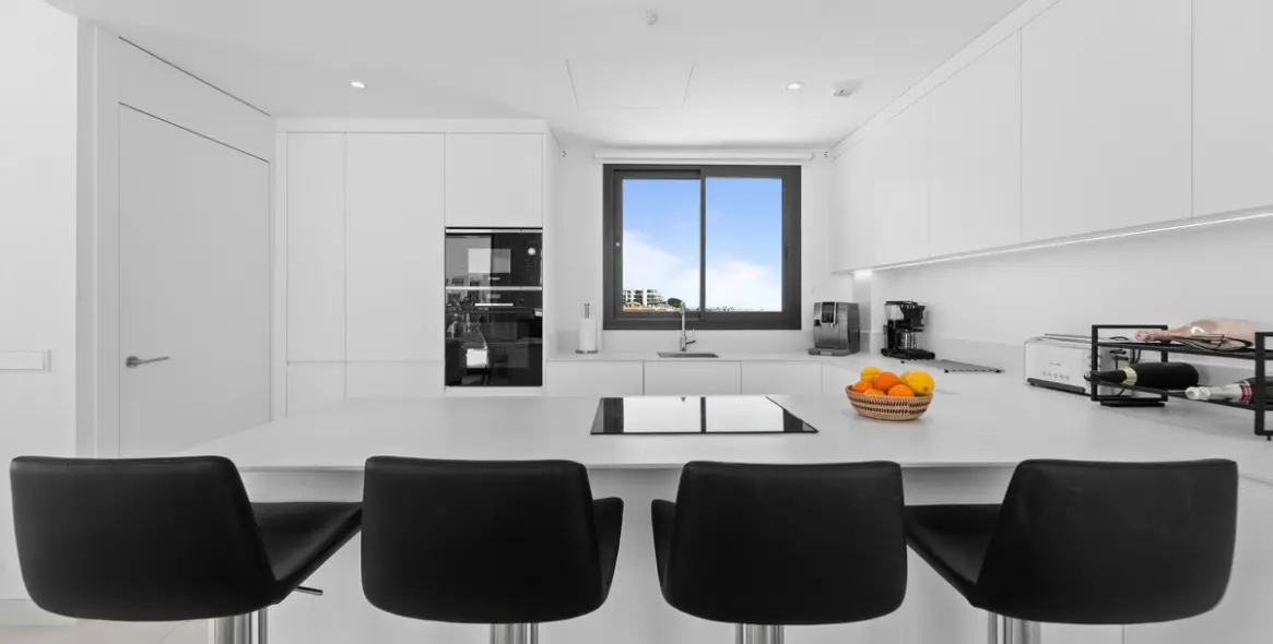 Sale of penthouse in Fuengirola 11
