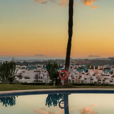 Sale of middle floor apartment in Marbella