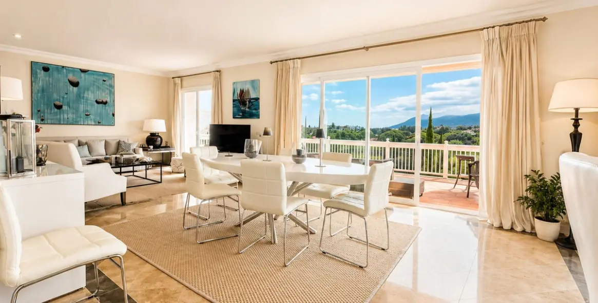 Sale of penthouse in Los Flamingos 7
