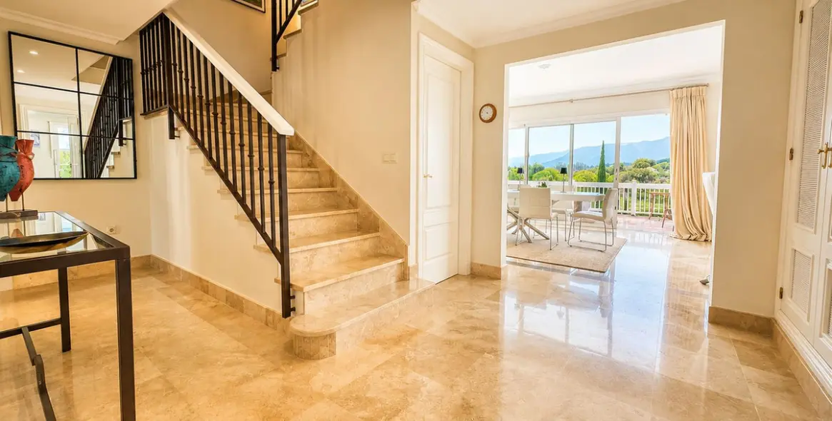 Sale of penthouse in Los Flamingos 12