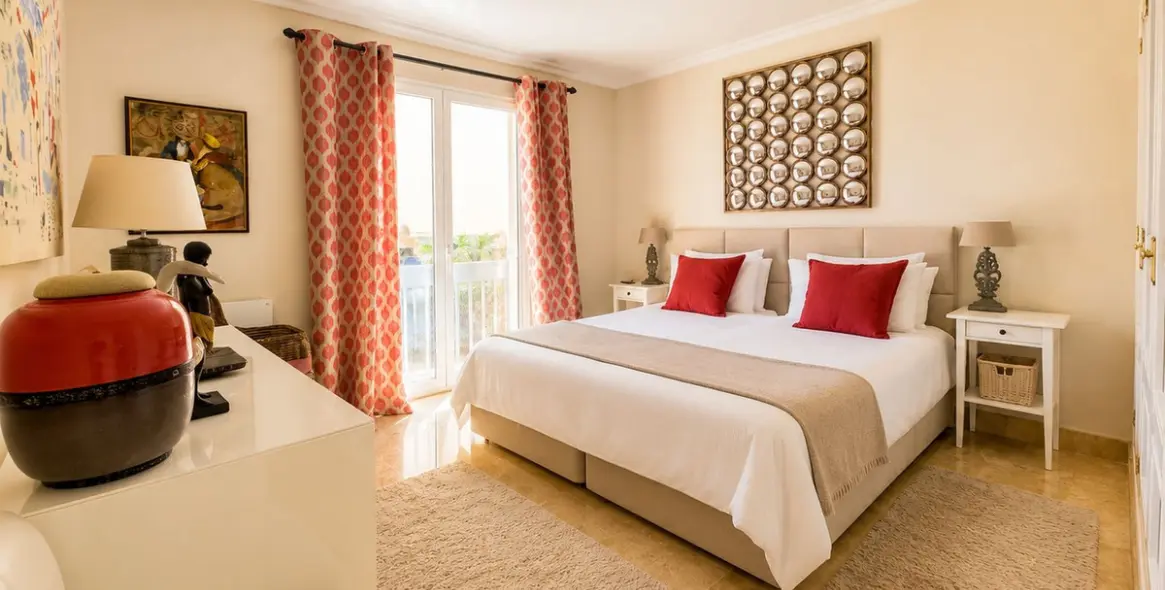 Sale of penthouse in Los Flamingos 16