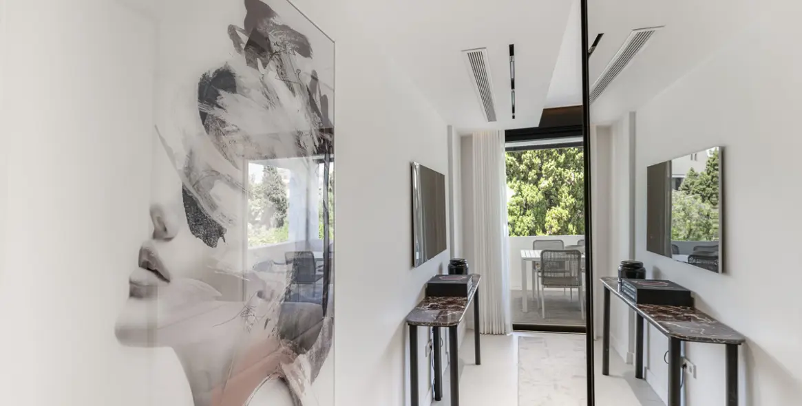 Sale of penthouse duplex in Puerto Banús 17